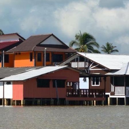 Maena Water Chalets Tumpat Extérieur photo